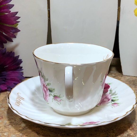 Rare Royal Patrician “Mother” Rose Tea Cup & Saucer Lined In 18 Karat Gold - Picture 3 of 10